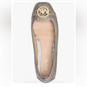Micheal Kors -  Silver Fulton Lillie leather Moccasin Flats - Size 6
